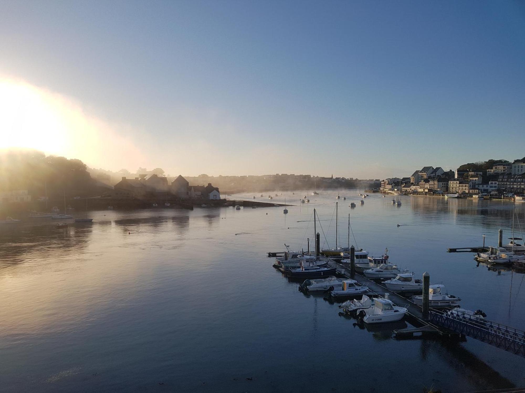 Anatoline Audierne Appartements Vue Mer - Sea & Harbor Stay Exterior foto